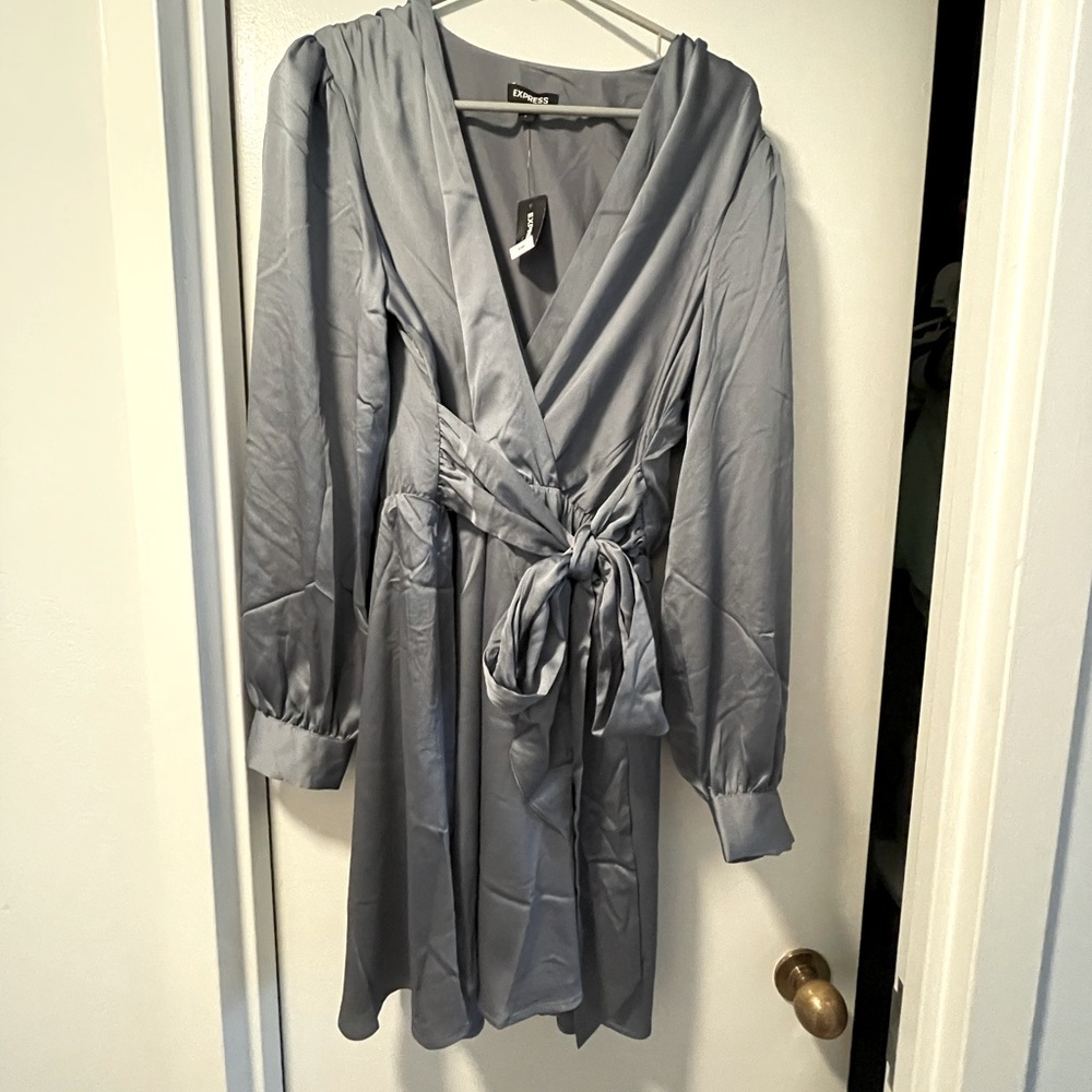 Satin mini dress NWT perfect for the holidays